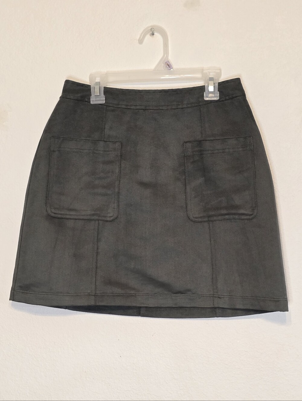 Old Navy Black Mini Skirt with Front Patch Pockets